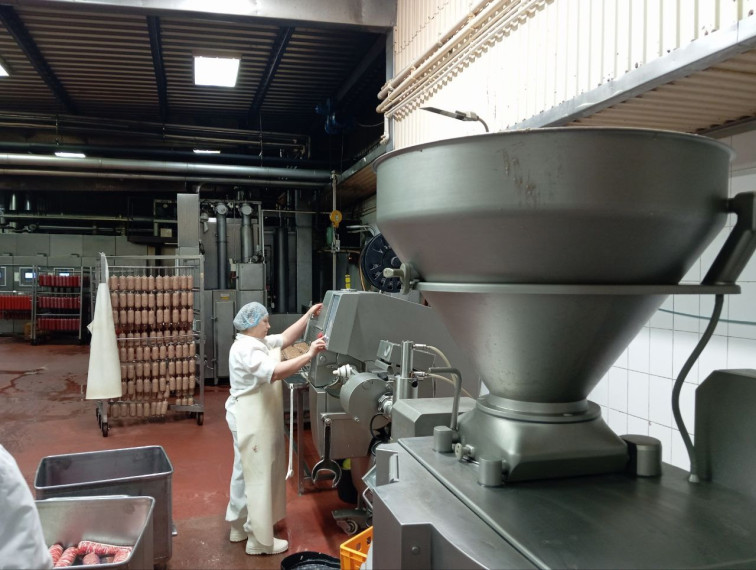 Мясоперерабатывающее предприятие "Велес".