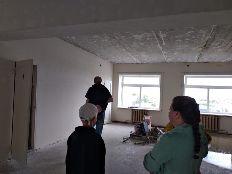 Ремонт школы.