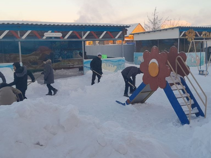 Волонтерский отряд "Рука помощи" снова в работе.