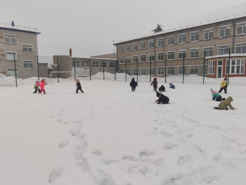 Игра марш-бросок для первоклассников.