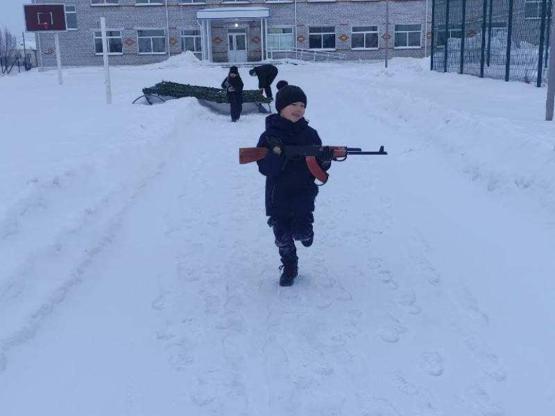 Игра марш-бросок для первоклассников.