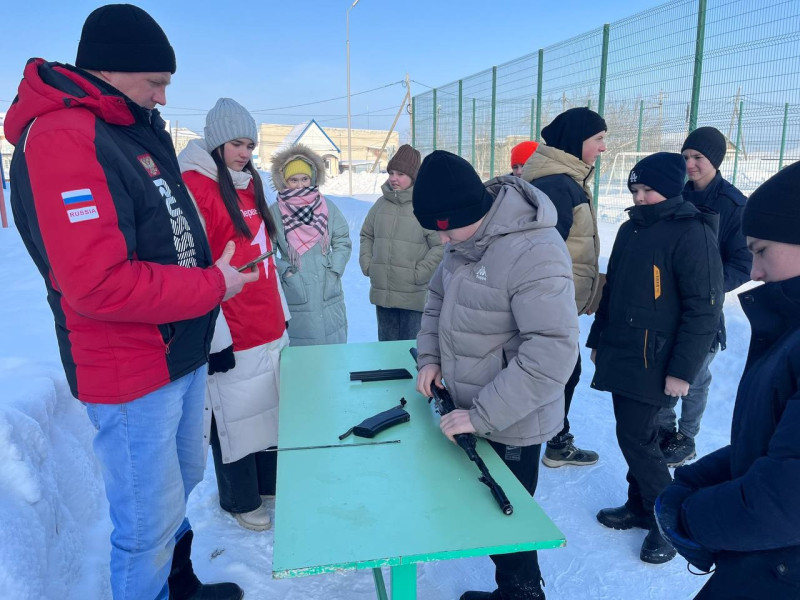 Военно-патриотическая игра "Зарница".