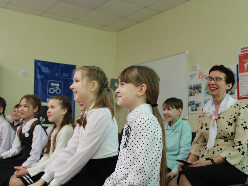 Орлята России встретились с Депутатом государственной Думы Александром Владимировичем Ильтяковым.