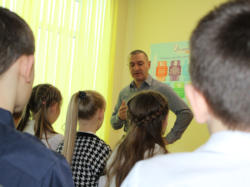 Орлята России встретились с Депутатом государственной Думы Александром Владимировичем Ильтяковым.