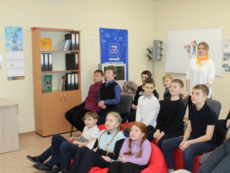 Кинолекторий по сказкам народов России, посвящённый Международному Дню родного языка.