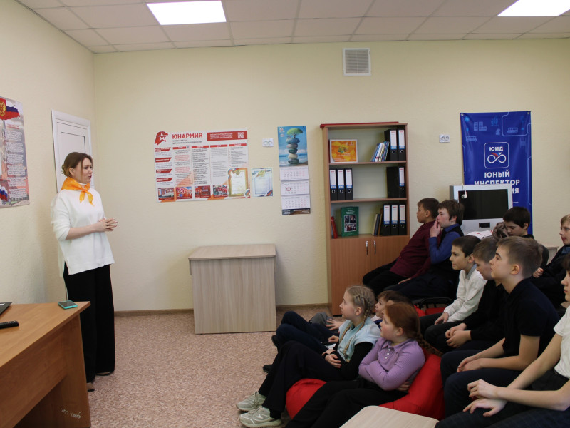 Кинолекторий по сказкам народов России, посвящённый Международному Дню родного языка.