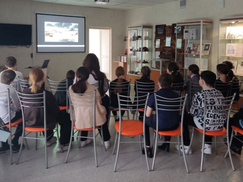 Урок памяти "Не женщины придумали войну".