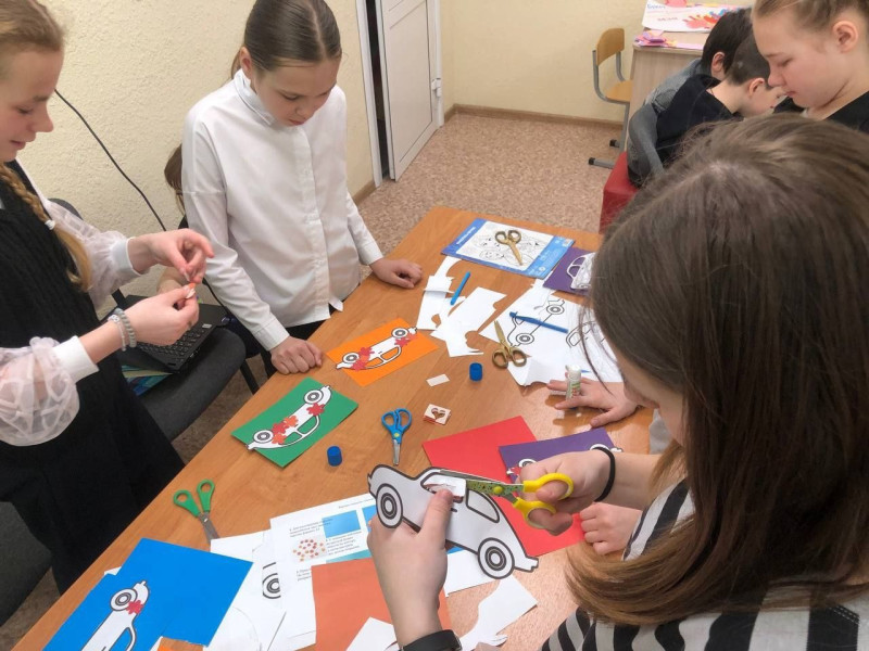 В Центре детских инициатив трудятся Юные инспектора движения..